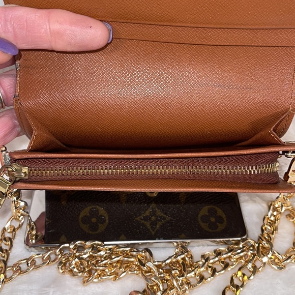 LOUIS VUITTON Monogram Porte Monnaie Billets Bifold Wallet with chain - Picture 6 of 11